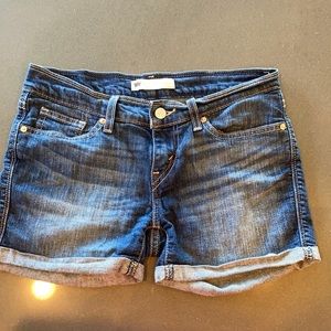 💚 Women’s Levi’s Denim Shorts